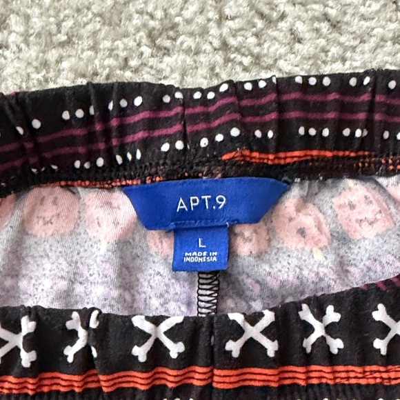 Apt. 9 Adult Leggings in Black and Orange - Picture 2 of 2